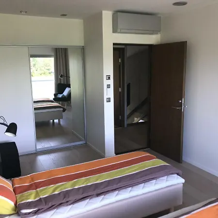 Villa Driver